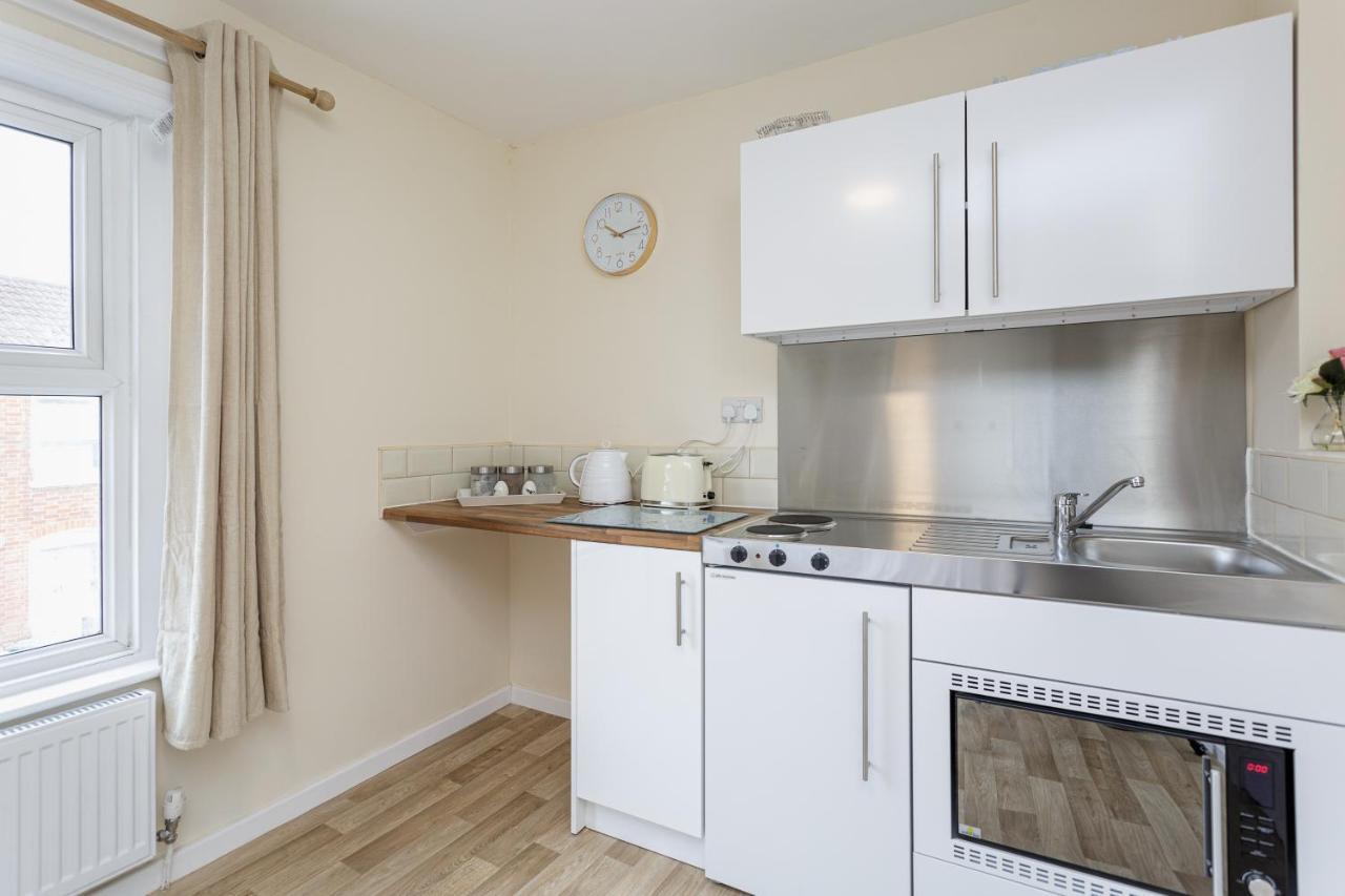 Blackberry - Stylish Self-Contained Flats In Soton City Centre Southampton Exterior photo