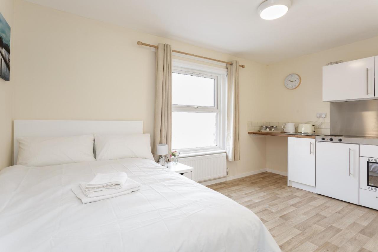 Blackberry - Stylish Self-Contained Flats In Soton City Centre Southampton Room photo